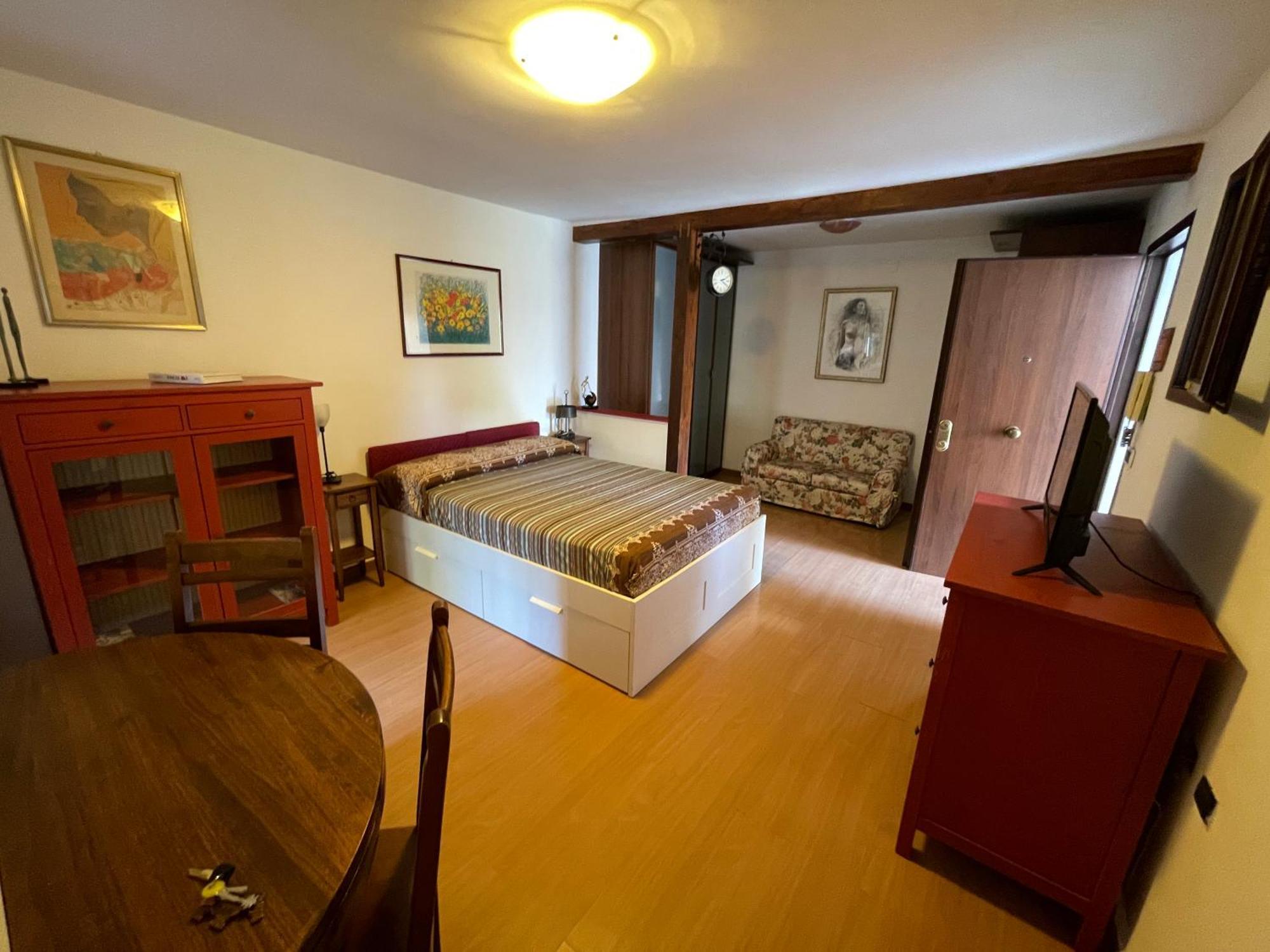 House With Private Garden Apartment โรม ภายนอก รูปภาพ